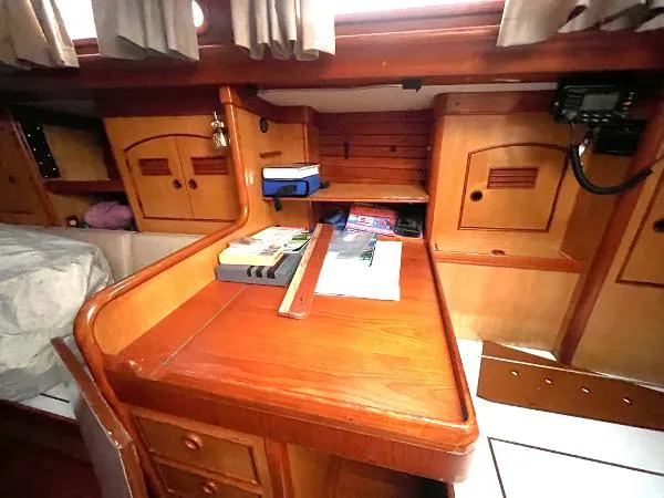 Slide: The Image of Little Harbor 38 1986 - 10