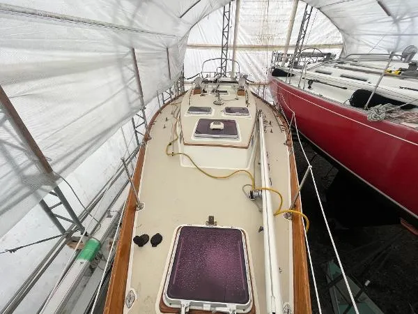 Slide: The Image of Little Harbor 38 1986 - 4