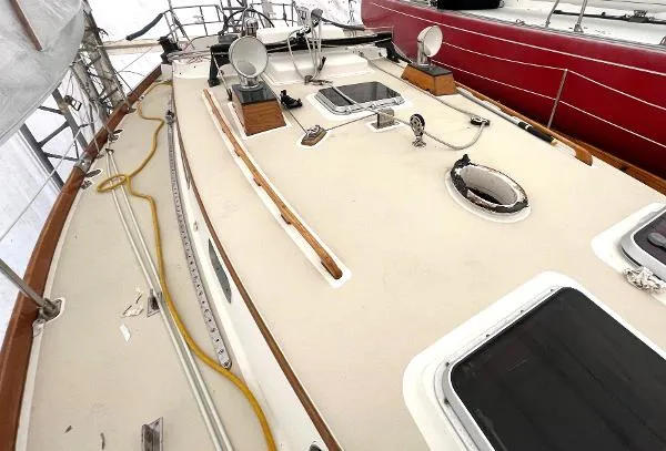 Slide: The Image of Little Harbor 38 1986 - 6