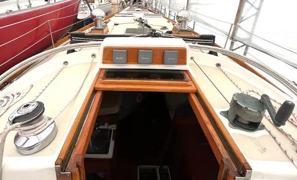 Slide: The Image of Little Harbor 38 1986 - 9