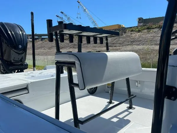 Slide: The Image of Contender 25 Bay 2022 - 5