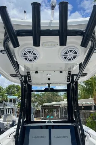 Slide: The Image of Tidewater 256 Adventurer 2022 - 2