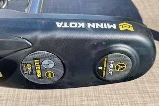 Slide: The Image of Minn Kota trolling motor controls on 2023 Sun Tracker Bass Buggy 16 XL Select. - 5