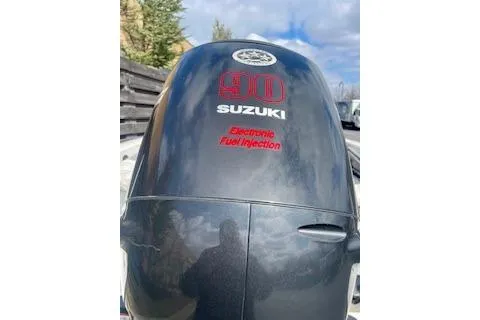 Slide: The Image of 2008 Stratos 476 Ski-N-Fish with Suzuki 90 outboard engine, electronic fuel injection. - 8