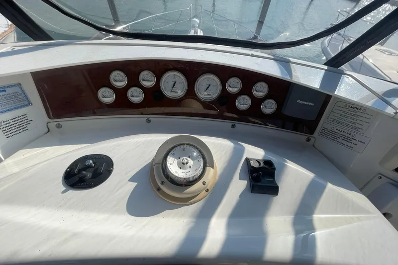 Slide: The Image of Silverton 34 Convertible 2007 - 35