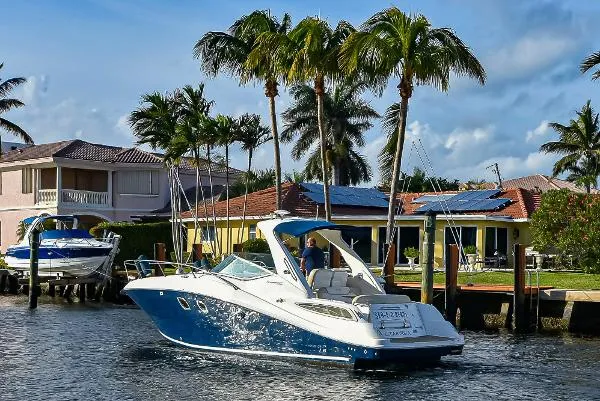 Slide: The Image of Sea Ray 330 Sundancer 2013 - 1