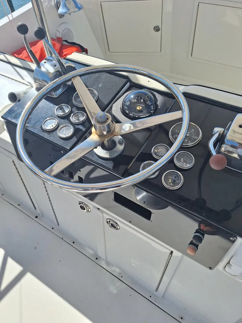 Slide: The Image of Hatteras Yachts Inc Sportfish 1970 - 3