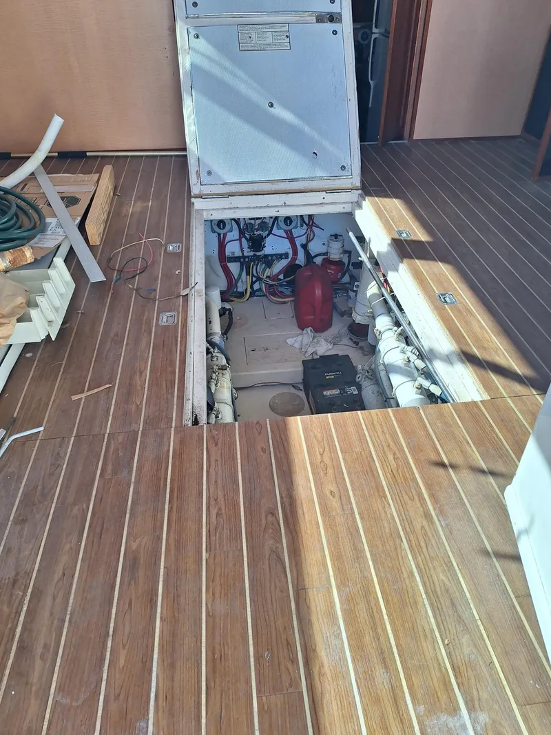 Slide: The Image of Hatteras Yachts Inc Sportfish 1970 - 9