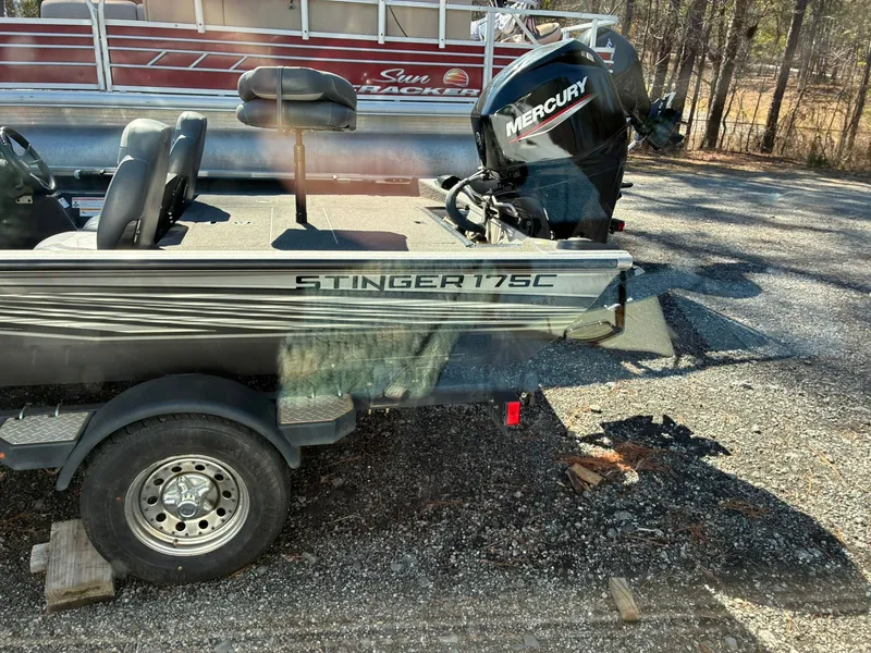 Slide: The Image of Lowe Stinger 2020 - 9