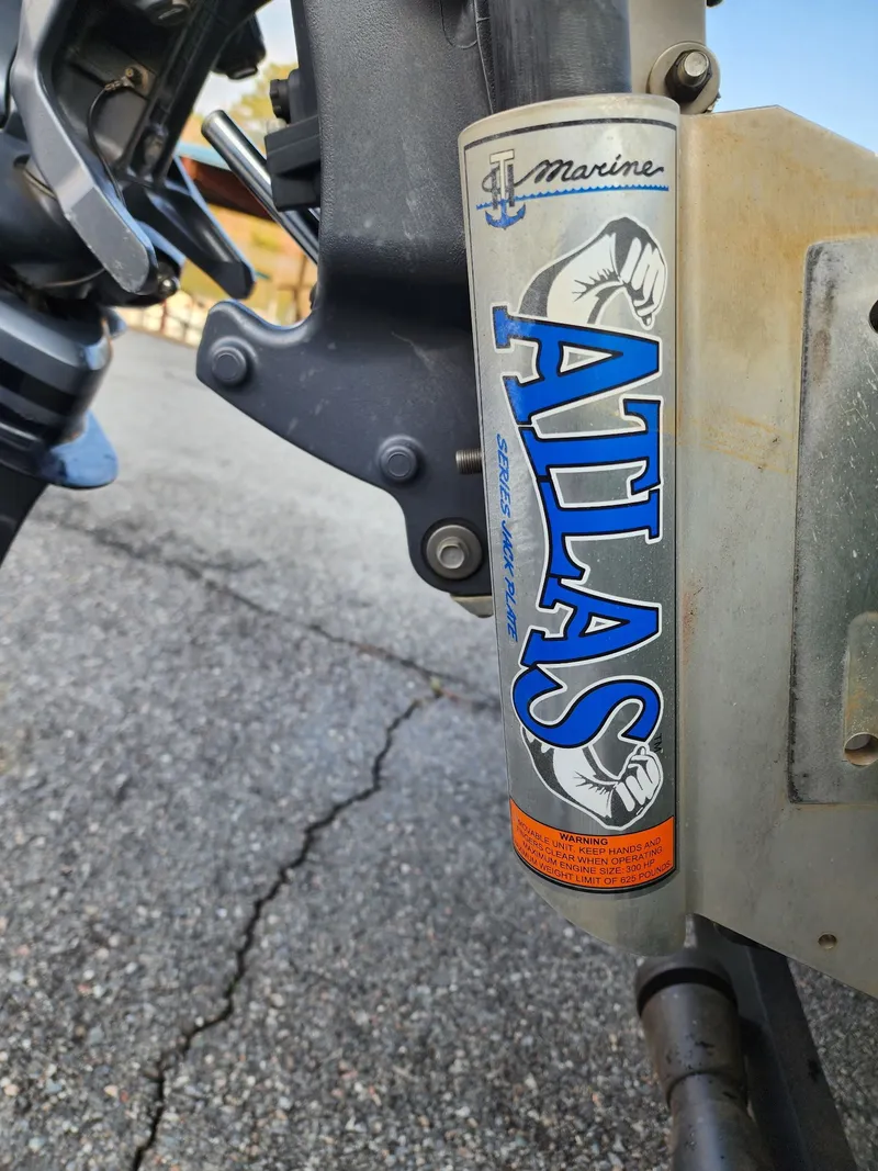 Slide: The Image of Skeeter FXR21 2022 - 9