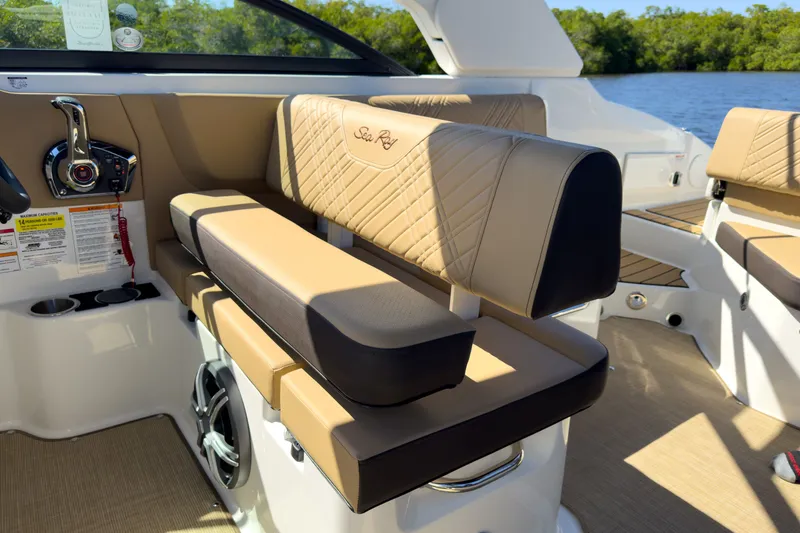 Slide: The Image of Sea Ray SDX 250 Outboard 2026 - 14