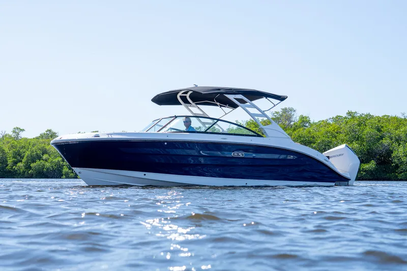 Slide: The Image of Sea Ray SDX 250 Outboard 2026 - 2