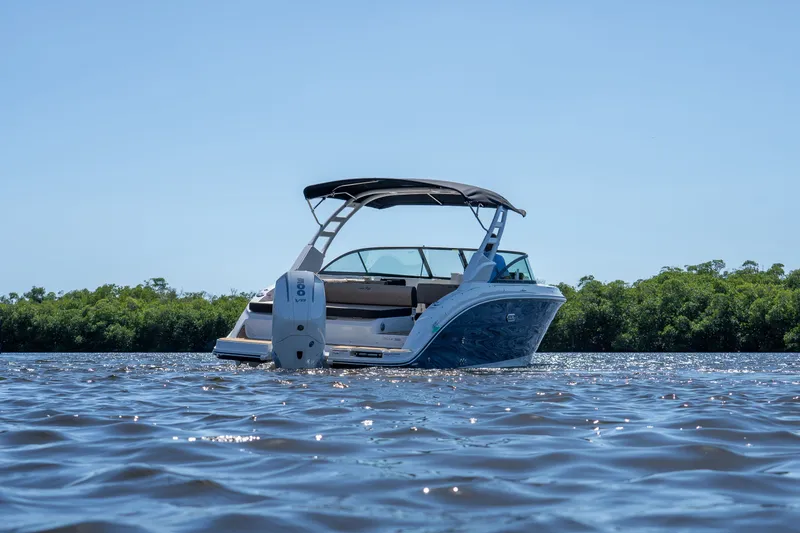 Slide: The Image of Sea Ray SDX 250 Outboard 2026 - 43