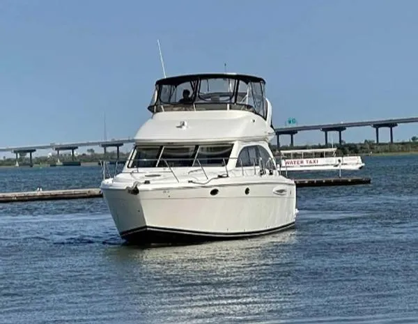Slide: The Image of Meridian 411 Sedan 2006 - 1