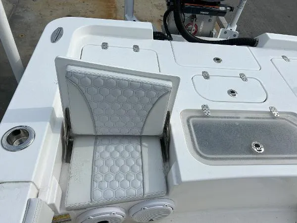Slide: The Image of Contender 26 Bay 2023 - 11