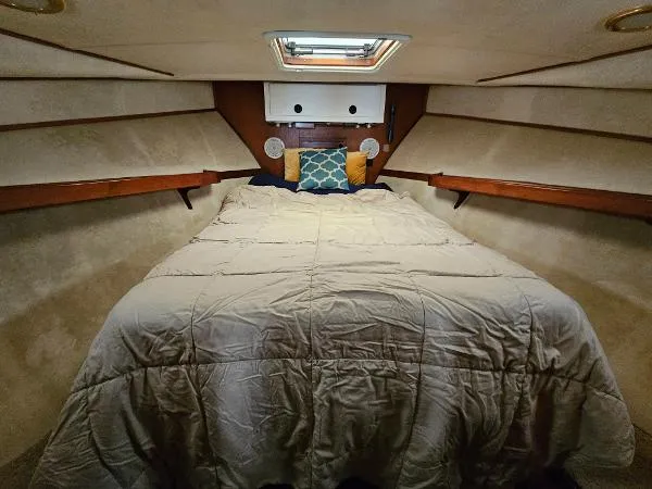 Slide: The Image of Provincial 42 Pleasure Boat 2000 - 8