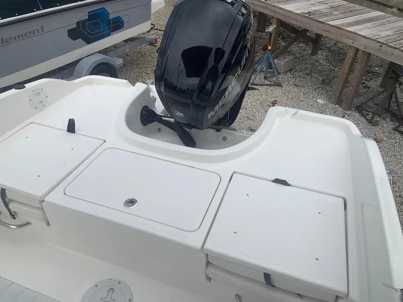 Slide: The Image of Bayliner Element F18 2018 - 3
