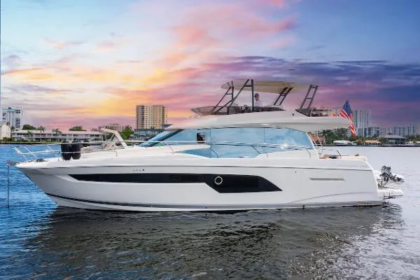 Slide: The Image of Prestige 520 Fly 2020 - 0