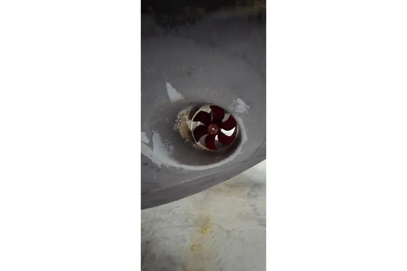 Slide: The Image of 1998 Silverton 322 Motor Yacht bow thruster detail. - 61