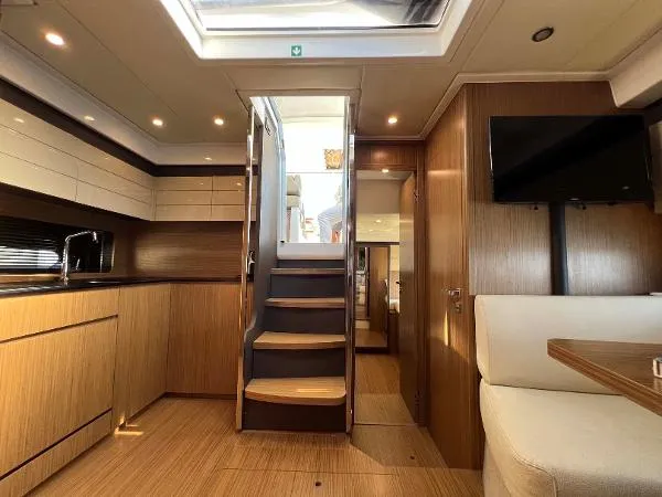Slide: The Image of Azimut Atlantis 43 2016 - 5