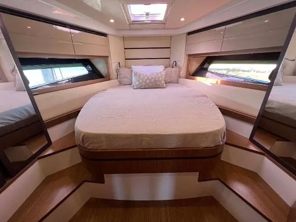 Slide: The Image of Azimut Atlantis 43 2016 - 9