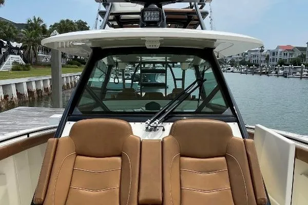 Slide: The Image of Scout 420 LXF 2020 - 9