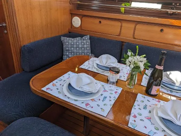 Slide: The Image of Beneteau 430 1990 - 2