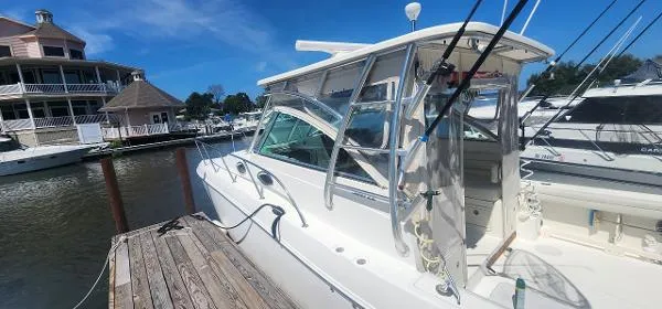 Slide: The Image of World Cat 320 EC 2008 - 5