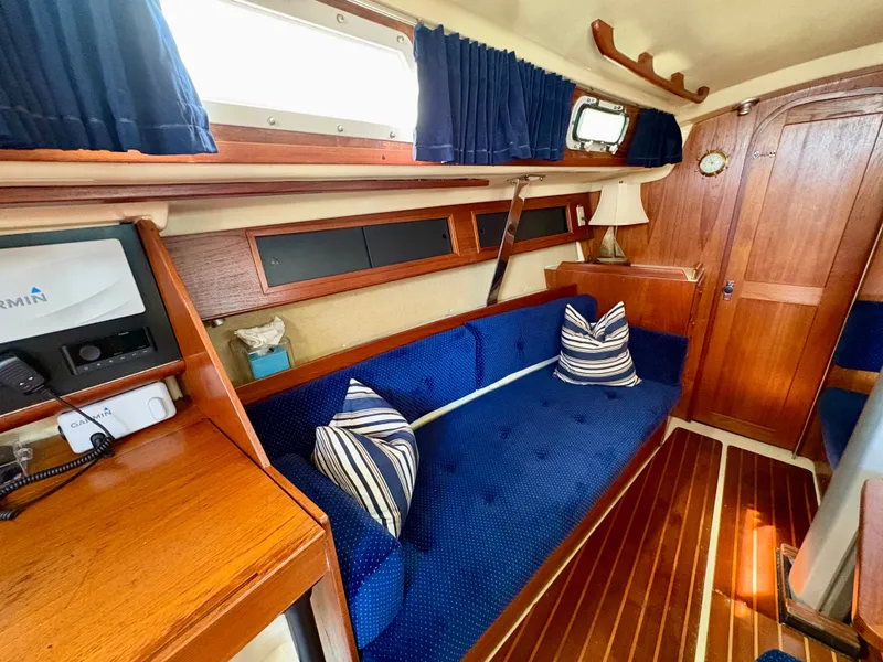 Slide: The Image of Pearson 36-2 1985 - 18