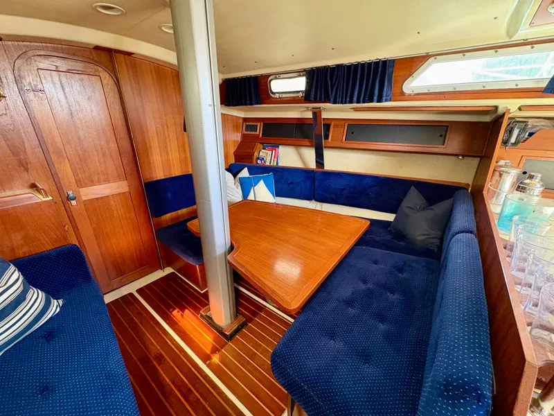 Slide: The Image of Pearson 36-2 1985 - 19