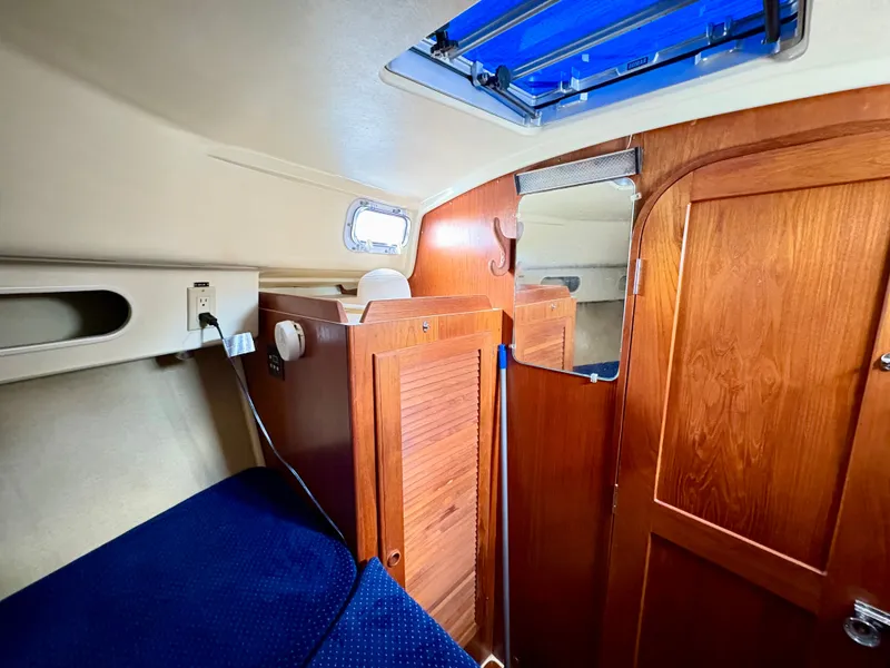 Slide: The Image of Pearson 36-2 1985 - 22