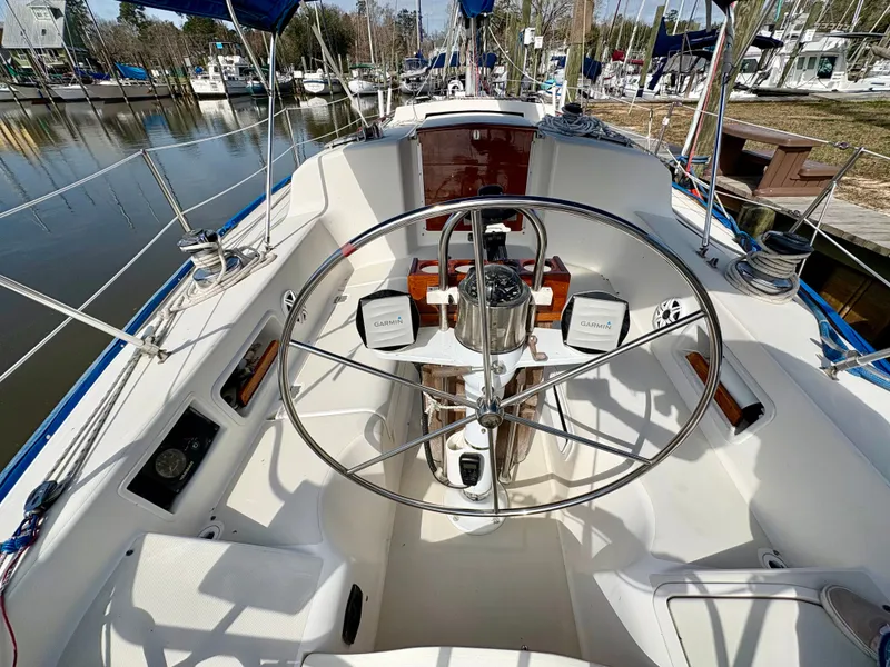 Slide: The Image of Pearson 36-2 1985 - 34