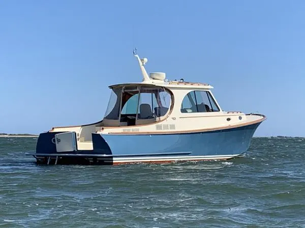 Slide: The Image of Hinckley Yachts 37 Picnic Boat MKIII 2018 - 1