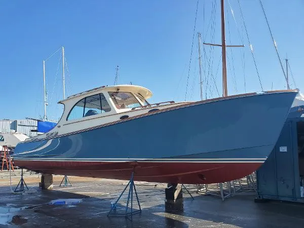 Slide: The Image of Hinckley Yachts 37 Picnic Boat MKIII 2018 - 3