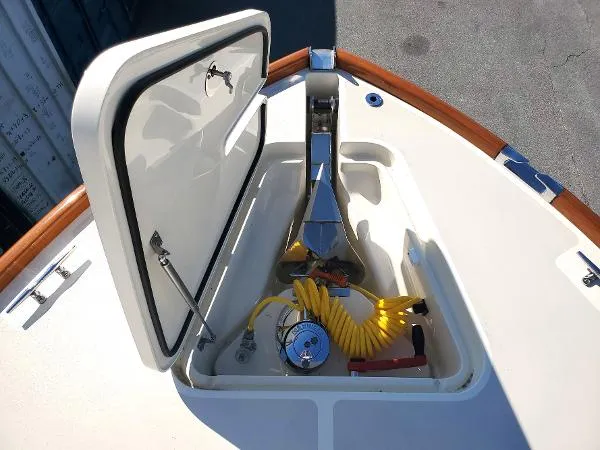 Slide: The Image of Hinckley Yachts 37 Picnic Boat MKIII 2018 - 7