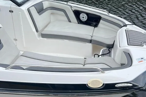 Slide: The Image of Yamaha SX 240 2019 - 6
