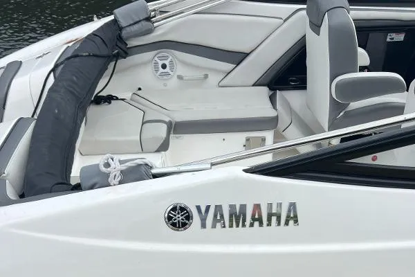 Slide: The Image of Yamaha SX 240 2019 - 8