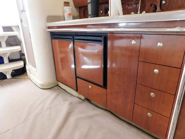 Slide: The Image of Sea Ray 360 Sundancer 2003 - 6