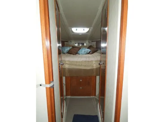 Slide: The Image of Sea Ray 44 Sundancer 2006 - 23