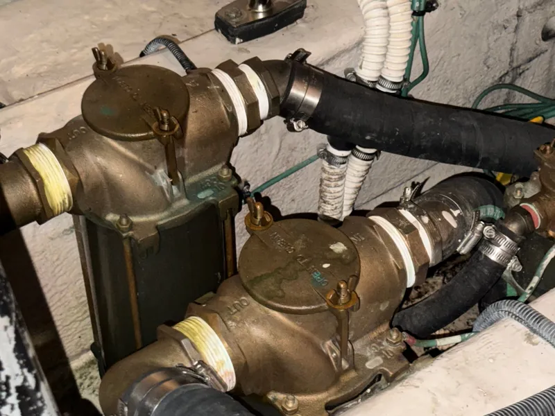 Slide: The Image of Sea Ray 44 Sundancer 2006 - 42