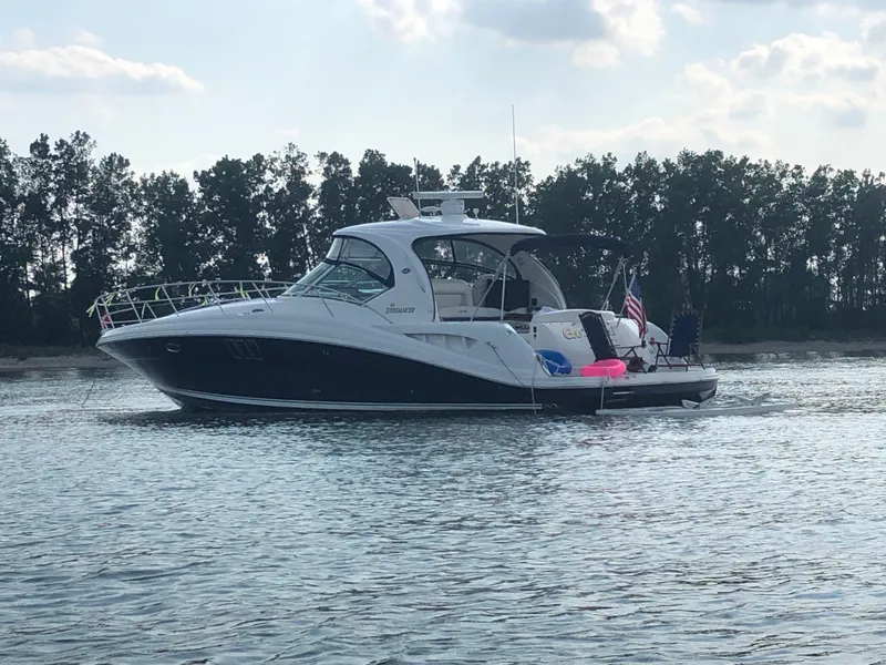 Slide: The Image of Sea Ray 44 Sundancer 2006 - 7