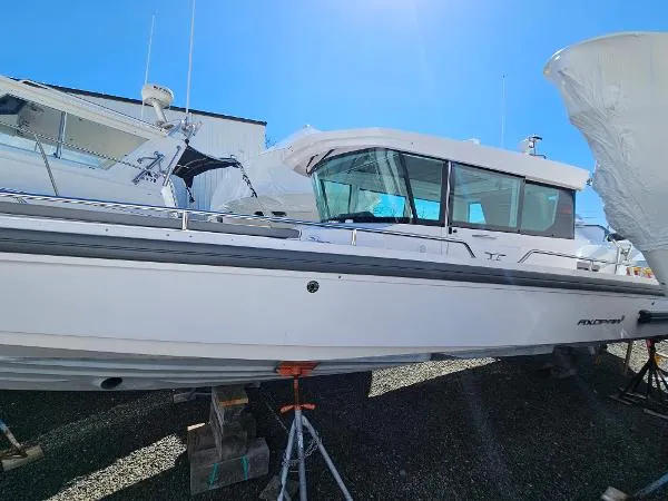 Slide: The Image of Axopar 28 AFT CABIN 2021 - 2