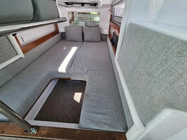 Slide: The Image of Axopar 28 AFT CABIN 2021 - 9