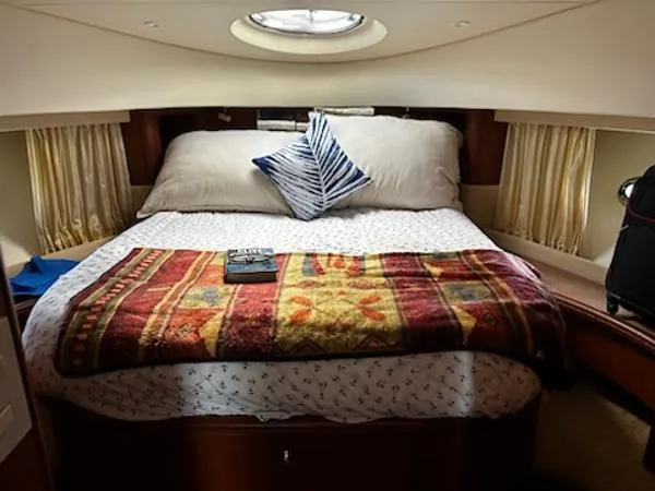 Slide: The Image of Silverton 38 Sport Bridge 2005 - 10