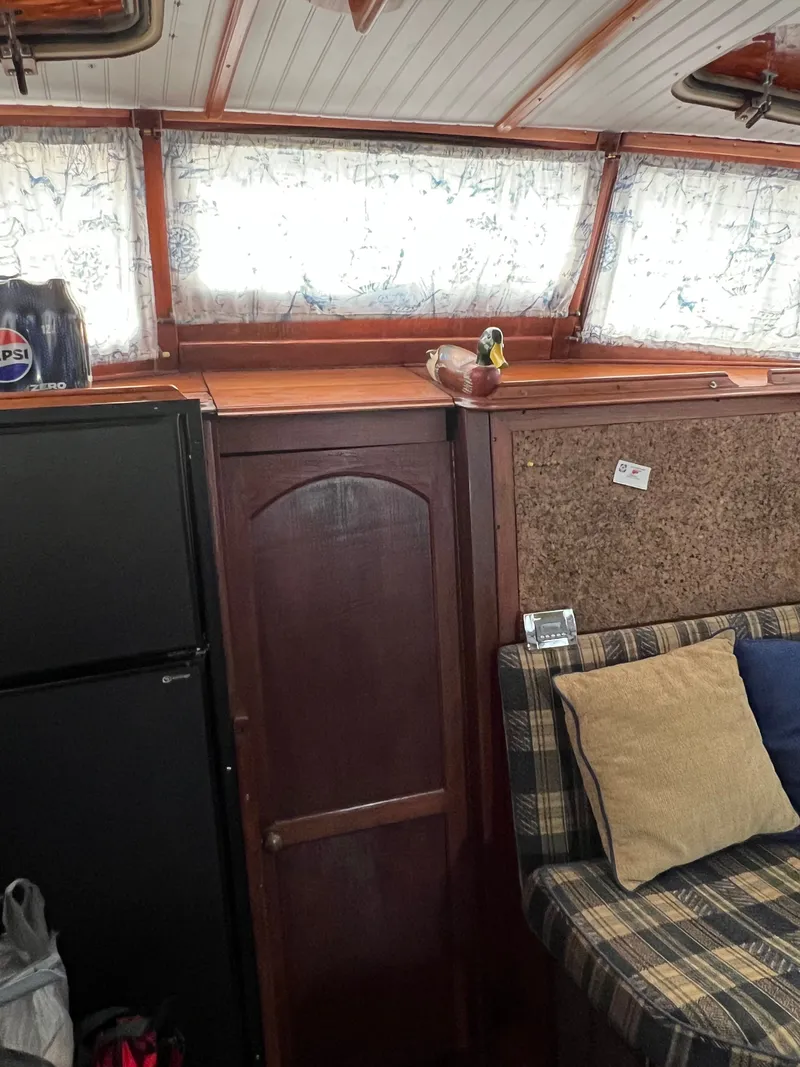 Slide: The Image of Islander Freeport 41 1978 - 18