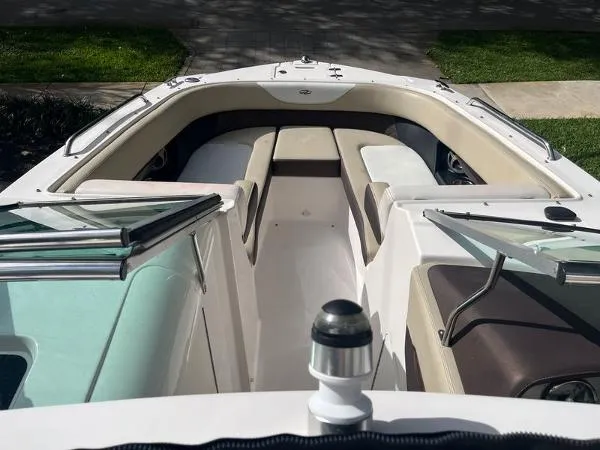 Slide: The Image of Regal 24 FasDeck 2015 - 10