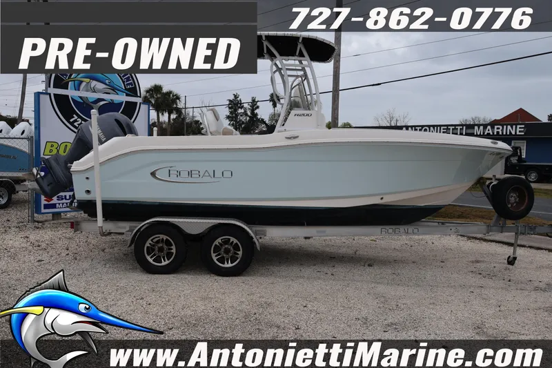 Slide: The Image of Pre-owned 2017 Robalo R200 Center Console boat on trailer at Antonietti Marine. - 5