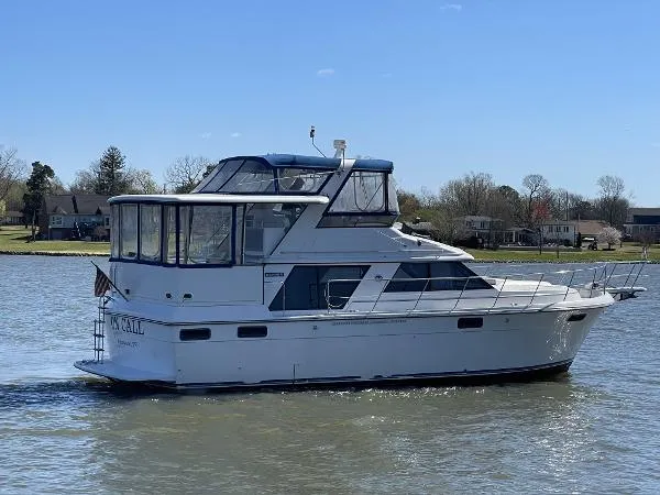 Slide: The Image of Carver Yachts 4207 Aft Cabin Motoryacht 1990 - 2