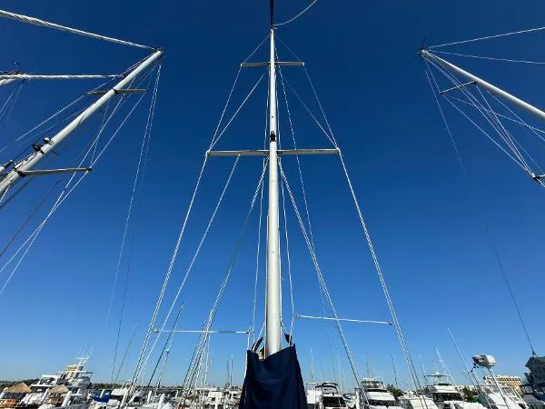 Slide: The Image of Catalina 310 2001 - 5