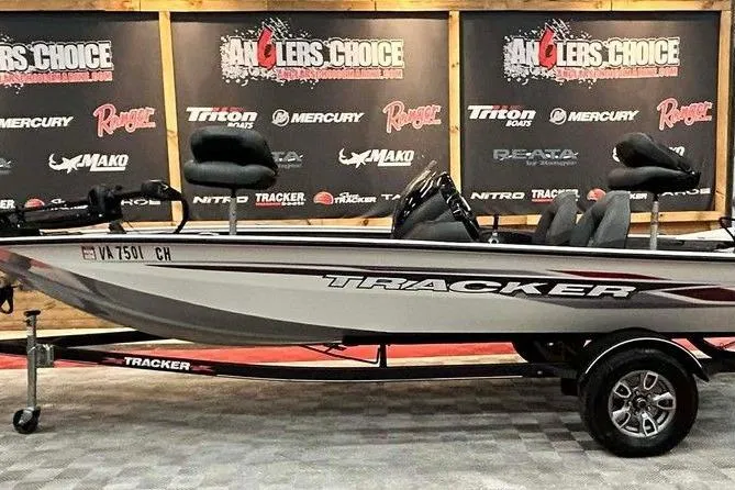 The Image of 2019 Tracker Pro Team 175 TXW Tournament Edition boat on display at Anglers Choice event. - 1